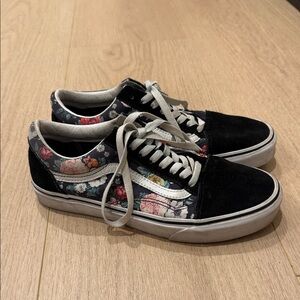 Floral Black Vans